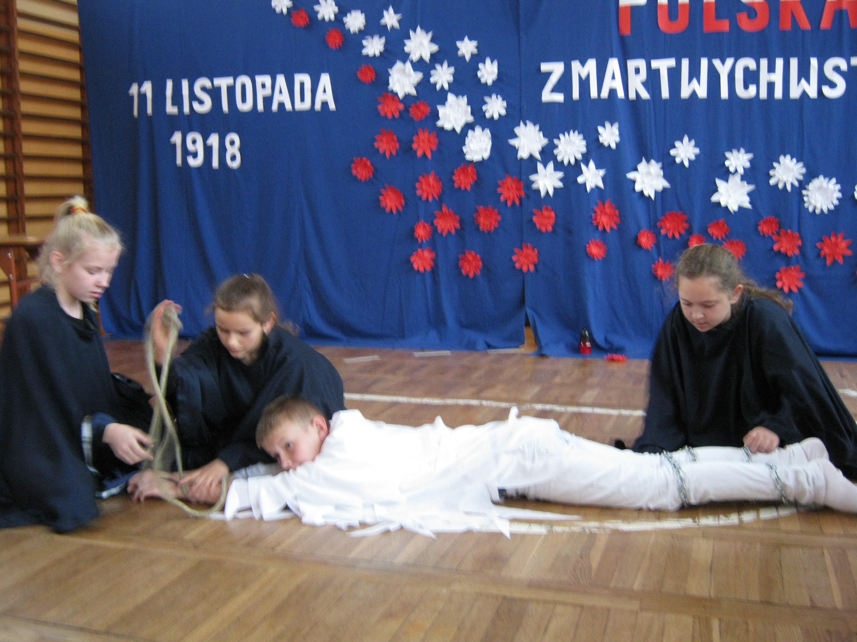 Akademia z okazji Dnia Niepodległości - Obrazek 1